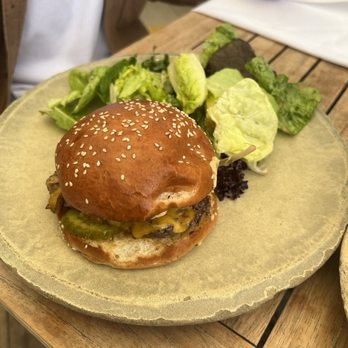Fig Tree - Beach burger - Cafes Near Me - Los Angeles, California Fig Tree - Beach burger - Cafes Near Me - Los Angeles, California