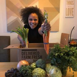 Farm Fresh To You - LA Area - "One of the ways I feel good and stay healthy is by eating organic fresh produce every month from local farms!"