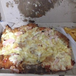 Tento Resto Bar - Pizzanesa de ananá para tres personas, 140 pesos en febrero de 2015