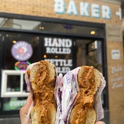 Bagel Miller - Garlic bagel Chili Crisp Cream Cheese
