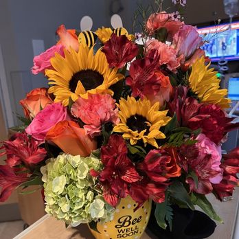 Flowers by Coley Las Vegas - So beautiful - Florists Near Me - Las Vegas, Nevada Flowers by Coley Las Vegas - So beautiful - Florists Near Me - Las Vegas, Nevada