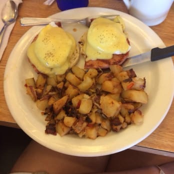 Flamingo Cafe - Eggs Benedict - Cafes Near Me - Palm Bch Gdns, Florida Flamingo Cafe - Eggs Benedict - Cafes Near Me - Palm Bch Gdns, Florida