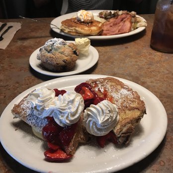 Huckleberry's - Breakfast & Brunch Near Me - Fresno, California