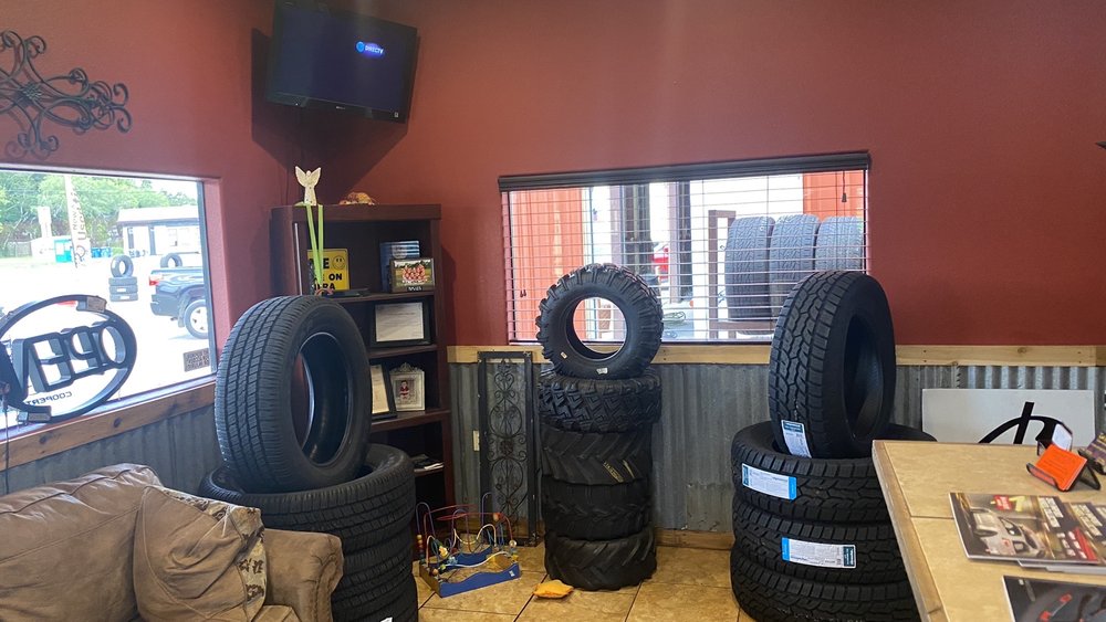 CARLOS GARCIA TIRE SHOP Updated October 2024 22 Reviews 420 E