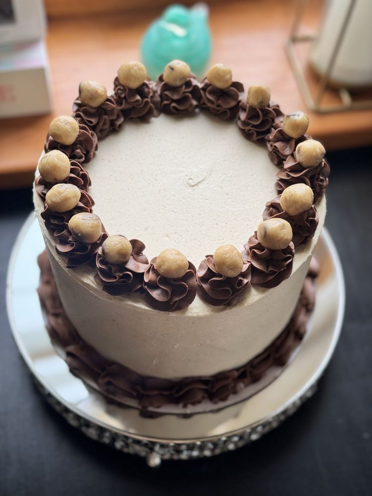 Cole’s Cakery Logo