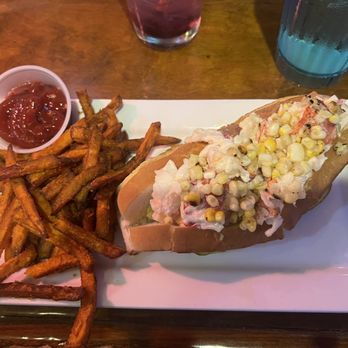 Geddy's - Geddy's "Maine" Lobster Roll and sweet potato fries - Seafood Near Me - Bar Harbor, Maine Geddy's - Geddy's "Maine" Lobster Roll and sweet potato fries - Seafood Near Me - Bar Harbor, Maine