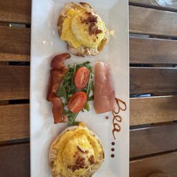 Eggs Benedict