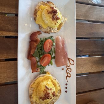 Cafe Bea - Eggs Benedict - Coffee & Tea Near Me - Miami, Florida