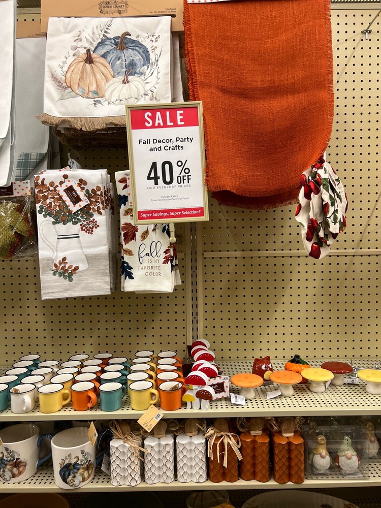 HOBBY LOBBY Updated August 2024 35 Photos & 19 Reviews 200 S