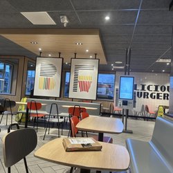 McDonald's - Inside lobby