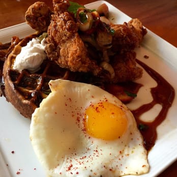 Mopho - Fried chicken and waffle - Vietnamese Near Me - New Orleans, Louisiana