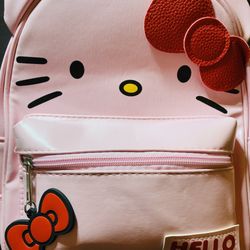 Smoke N Vape - Got baby girl this Hello Kitty backpack she has been wanting :)