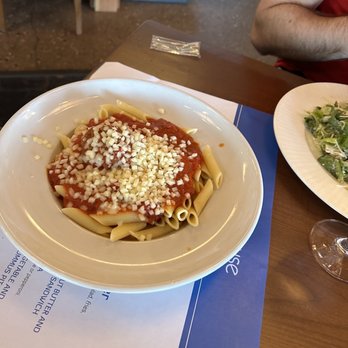 Rock House Restaurant - Kids pasta - American Near Me - Logan, Ohio