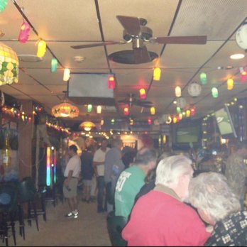 Ivy Inn - a crowd of people in a pub - Sports Bars Near Me - Havertown, Pennsylvania Ivy Inn - a crowd of people in a pub - Sports Bars Near Me - Havertown, Pennsylvania