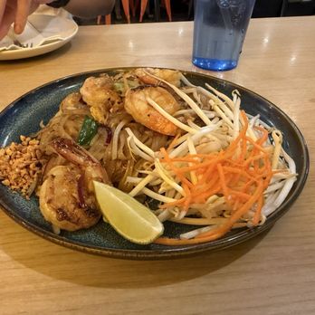 Bangkok Soul - Pad Thai with shrimp - Seafood Near Me - Alhambra, California