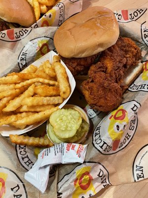 Dave's Hot Chicken by null