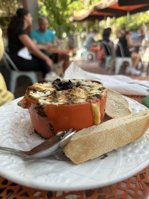 À la Folie Café by null