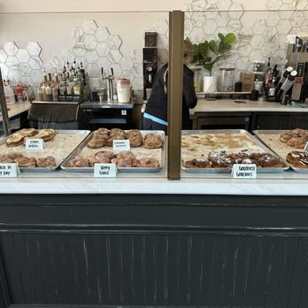 Gramps Coffee & Donuts - Display case - Coffee & Tea Near Me - Owensboro, Kentucky Gramps Coffee & Donuts - Display case - Coffee & Tea Near Me - Owensboro, Kentucky