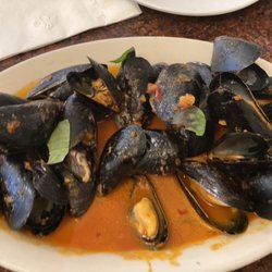 Zaccone's Restaurant - Mussels in red sauce