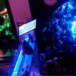 California's Bar - Ambiente confortable