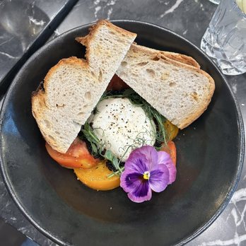 Indulge Wine Bar - Burrata - Wine Bars Near Me - Boerne, Texas