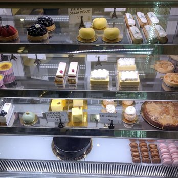 Paris En Rose - Pastries on display - Cafes Near Me - Del Mar, California Paris En Rose - Pastries on display - Cafes Near Me - Del Mar, California