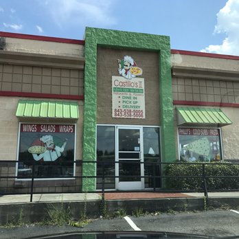Castillo's Pizzaria 2 - Front of the restaurant - Pizza Near Me - Walterboro, South Carolina