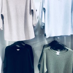 H & M
