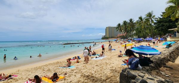 Waikīkī Beach by null