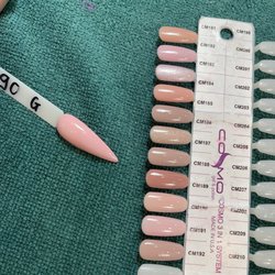 Levue Nails & Spa