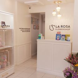 La Rosa Flower Shop - Very nice interior. One of the best looking flower shop in Quezon City.