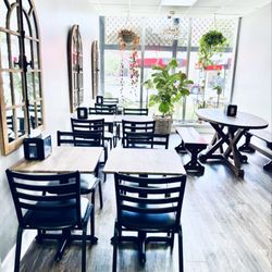 The Sandwich Shoppe - Seating