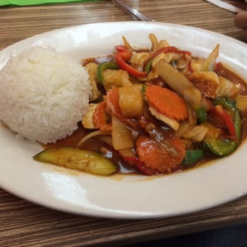 Twisted Noodles - Sweet and Sour chicken. Great choice! - Thai Near Me - Chapel Hill, North Carolina Twisted Noodles - Sweet and Sour chicken. Great choice! - Thai Near Me - Chapel Hill, North Carolina