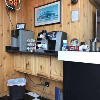 Greitens Auto Service - Complimentary beverages - Tires Near Me - Milwaukee, Wisconsin Greitens Auto Service - Complimentary beverages - Tires Near Me - Milwaukee, Wisconsin