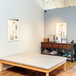 Regenerate Chiropractic - Exercise table