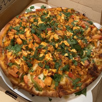 Butter Chicken Pizza with Paneer