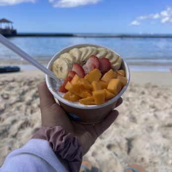 Tucker & Bevvy - Acai Bowl - Breakfast & Brunch Near Me - Honolulu, Hawaii Tucker & Bevvy - Acai Bowl - Breakfast & Brunch Near Me - Honolulu, Hawaii
