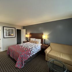 Traveler's Inn