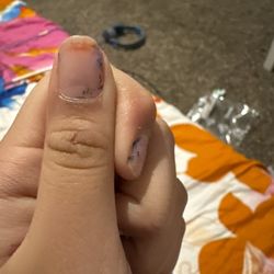 Heights Spa & Nail Salon - Eww very unsatisfied with this