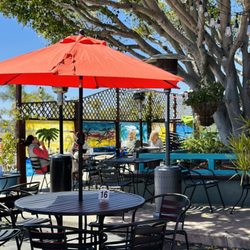 Outcast Grill - Outdoor seating