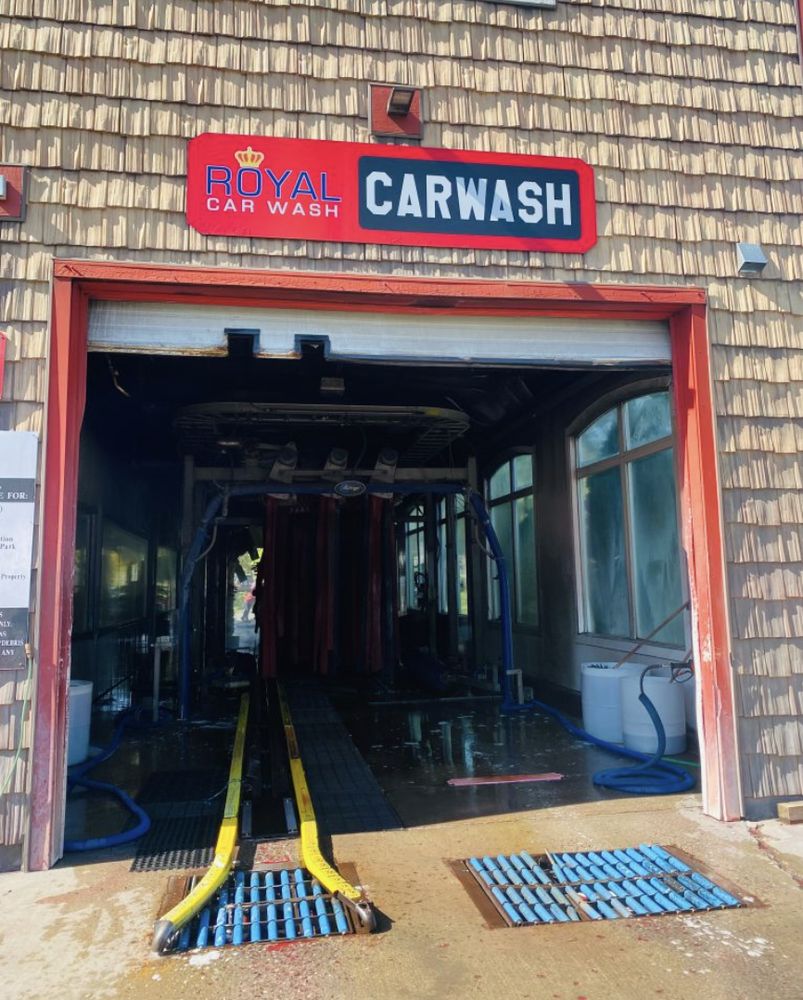 ROYAL CAR WASH Updated September 2024 35 Photos & 25 Reviews 84 Park Lane Rd, New Milford