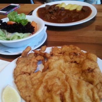 Schilling - Schnitzel with mixed salad & Beef Goulash - Austrian Near Me - Vienna, 9