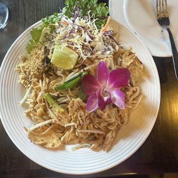 Laan Thai Restaurant - I got a flower - Thai Near Me - Logan, Utah