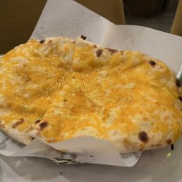 Cheesy Naan Cheesy Naan