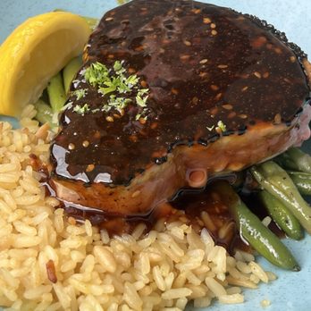 Doc's Seafood & Steaks - Tuna steak special - Seafood Near Me - Corpus Christi, Texas