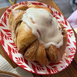 Cinnamon Rolls Cinnamon Rolls