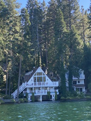 Arrowhead Queen Tour Boat by null