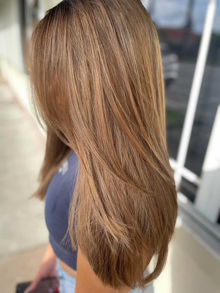 Cuttin Loose Salon Image