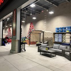 Fry’s Marketplace