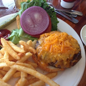 Caffe Luna Rosa - Cheeseburger mmmmm - Italian Near Me - Delray Beach, Florida